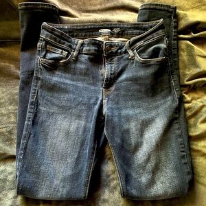 Old navy jeans. Brand new. Rockstar size 6.